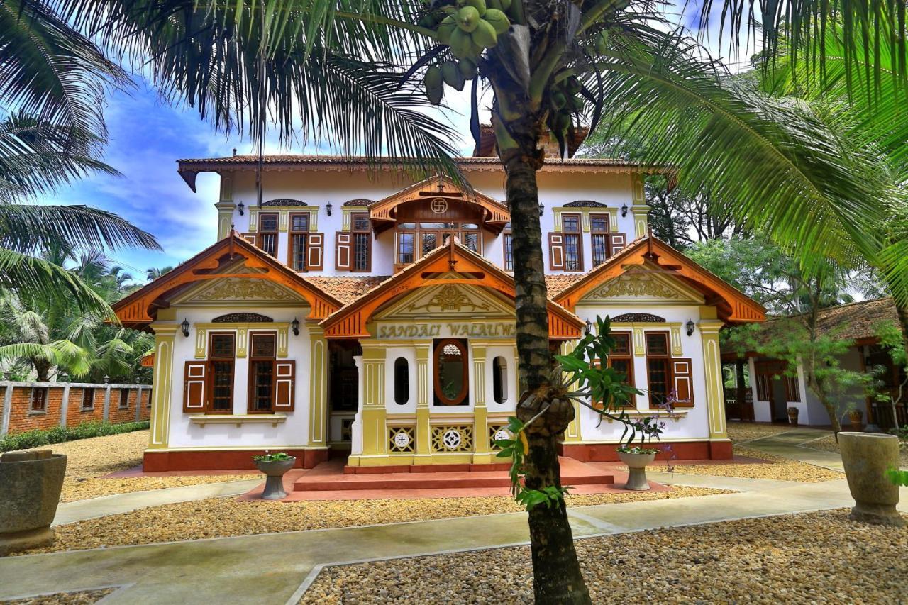 Sandali Walauwa Bentota Esterno foto